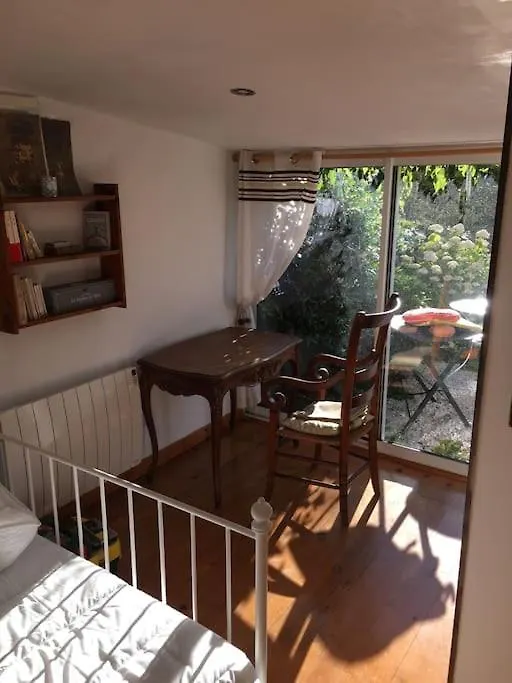 Studio Close Fourviere Very Quiet & Small Terrace Apartment Lyon France