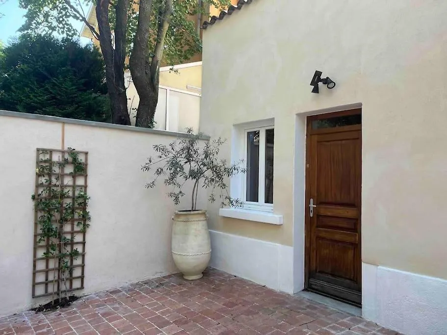 Studio Close Fourviere Very Quiet & Small Terrace Apartment Lyon 0*,  France
